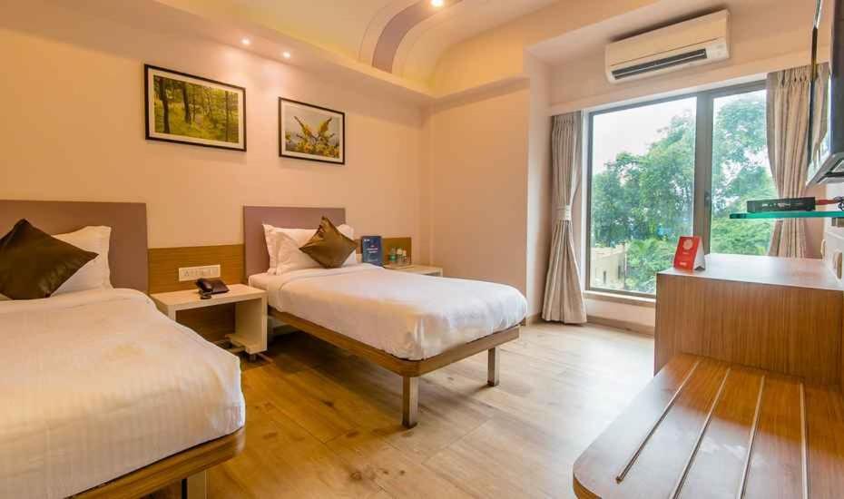 Seasons Hotel Mira-Bhayandar Exteriér fotografie